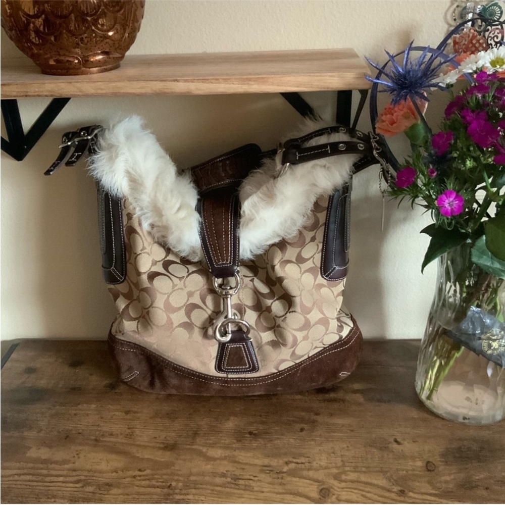 Coach Signature Set Handbag Tote Purse Wallet Winter Fur leather canvas - Picture 2 of 15